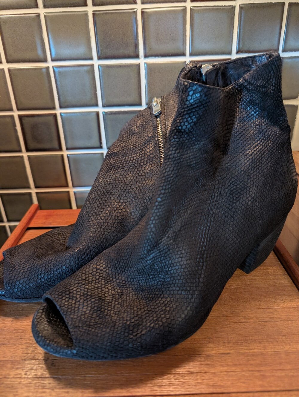 Officine Creative Peep Toe Booties,38